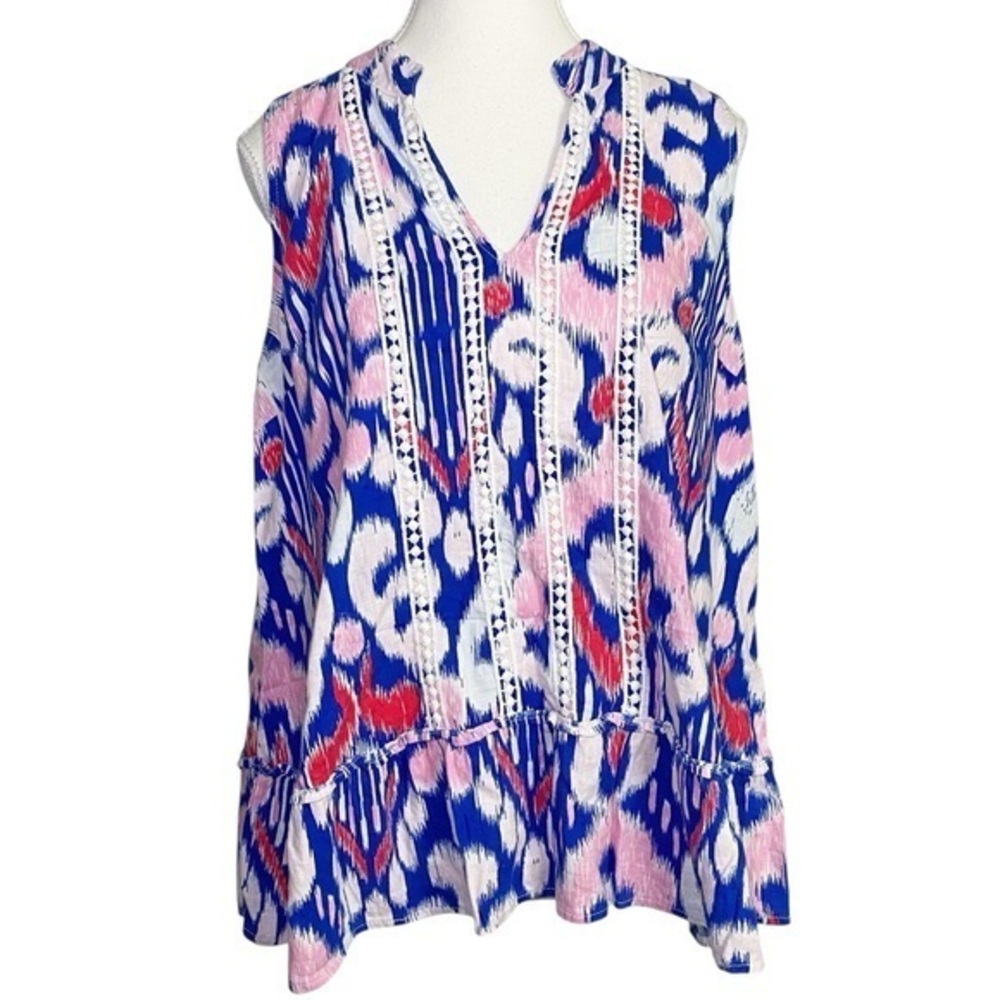 Crown & Ivy Blue and White Sleeveless Boxy Blouse